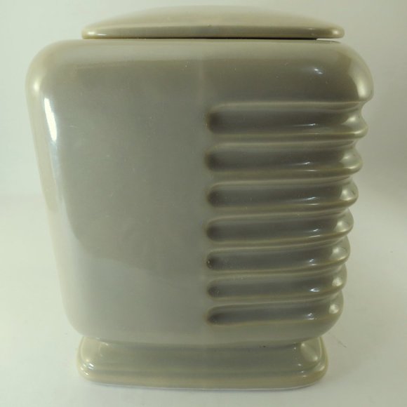 Radio Cookie Jar Essentials Japan Green Ceramic 10.5"L x 5.5"W x 6.5"H - Picture 7 of 14